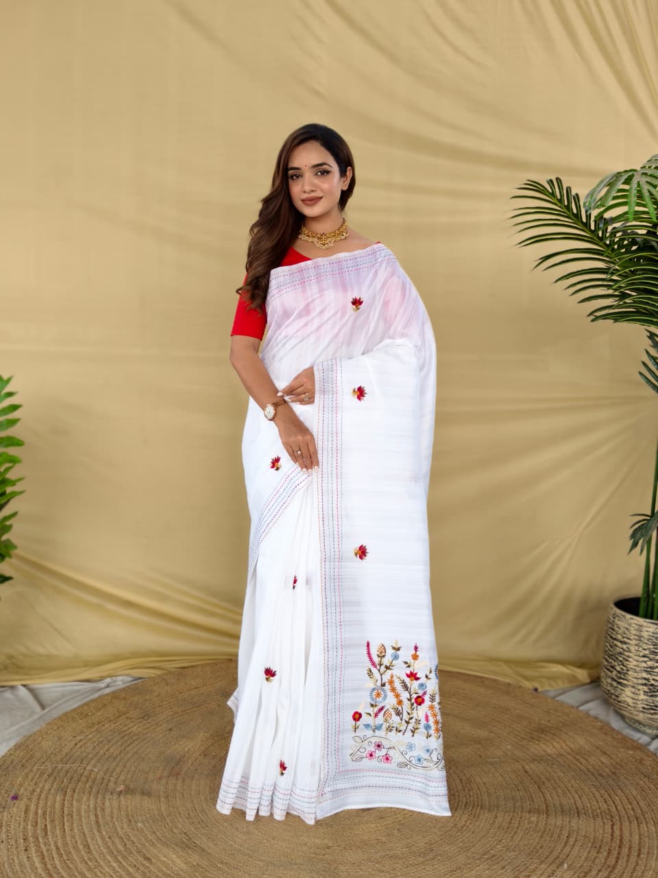 Verdant White Embroidery Work Tussar Silk Saree With Stunner Blouse Piece