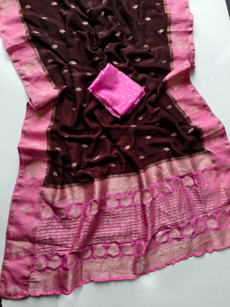 Appealing Wine Pure Viscose Banrasi Silk Saree With Admirable Blouse Piece
