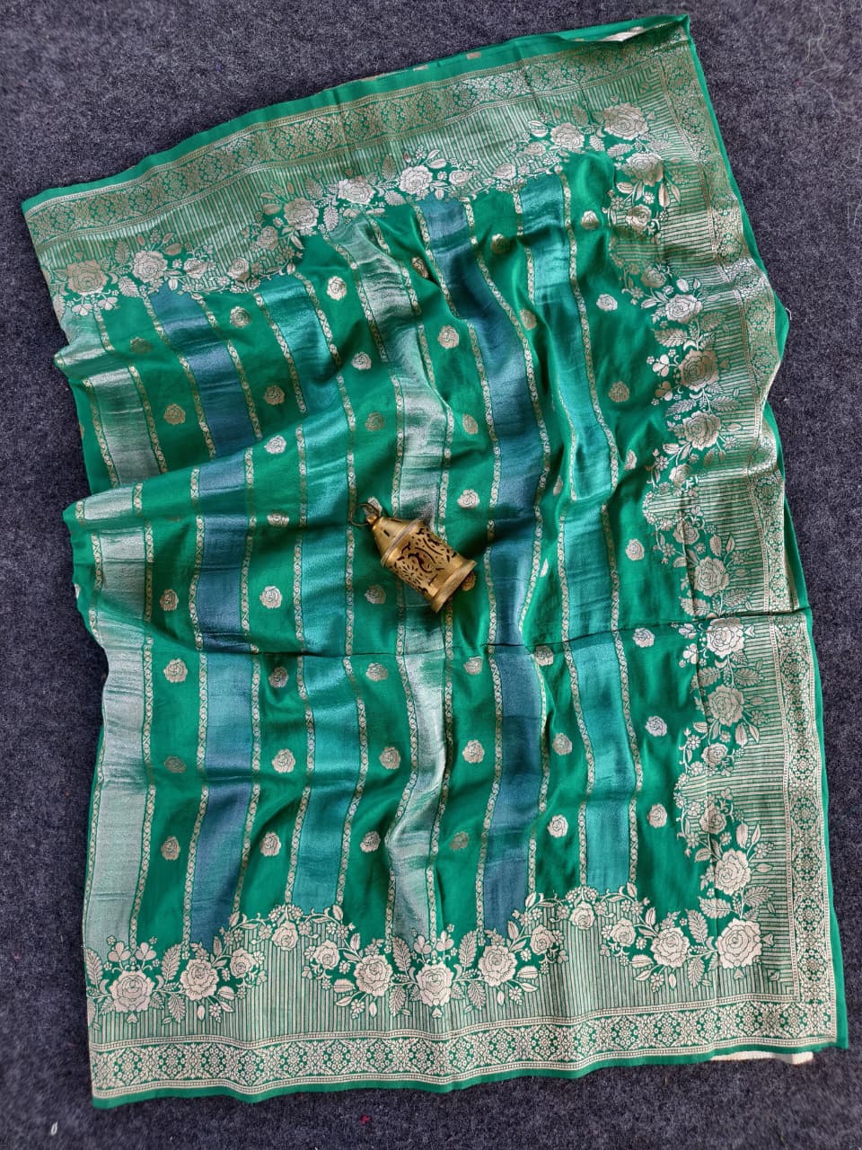 Dalliance Sea Green Pure Viscose Banrasi Silk Saree With Intricate Blouse Piece