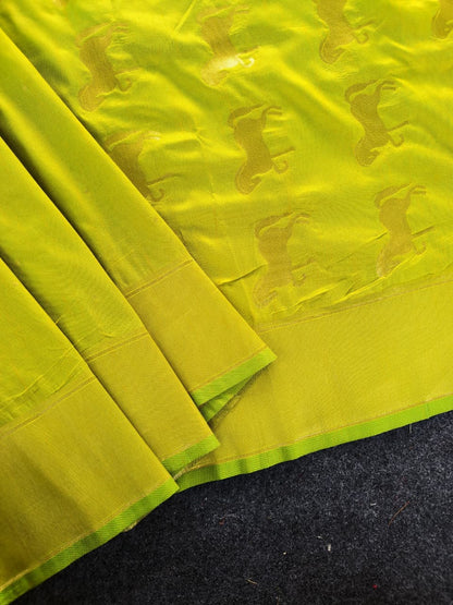 Scintilla Parrot Pure Zari Weaving Banarasi Silk Saree With Beguiling Blouse Piece