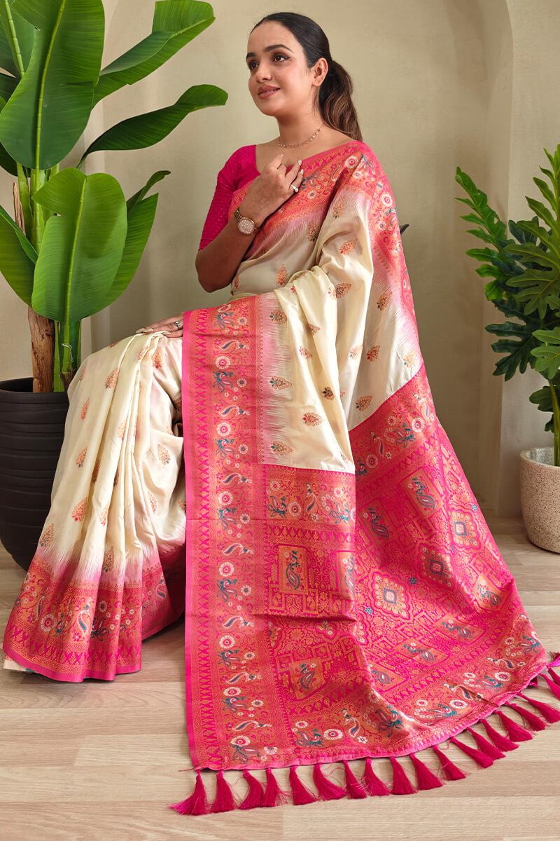 Mellifluous Beige Soft Banarasi Silk Saree With Phenomenal Blouse Piece