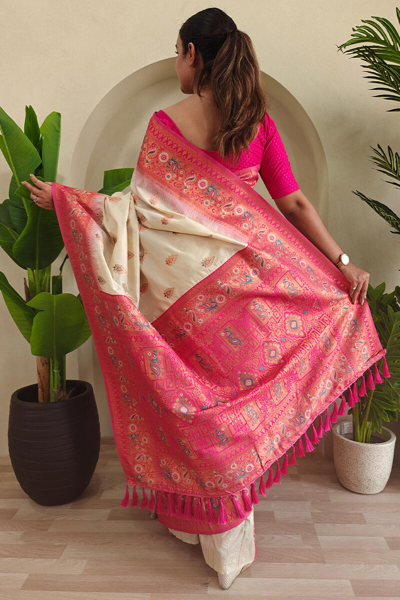 Mellifluous Beige Soft Banarasi Silk Saree With Phenomenal Blouse Piece
