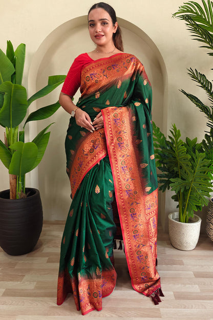 Tempting Dark Green Soft Banarasi Silk Saree With Staggering Blouse Piece