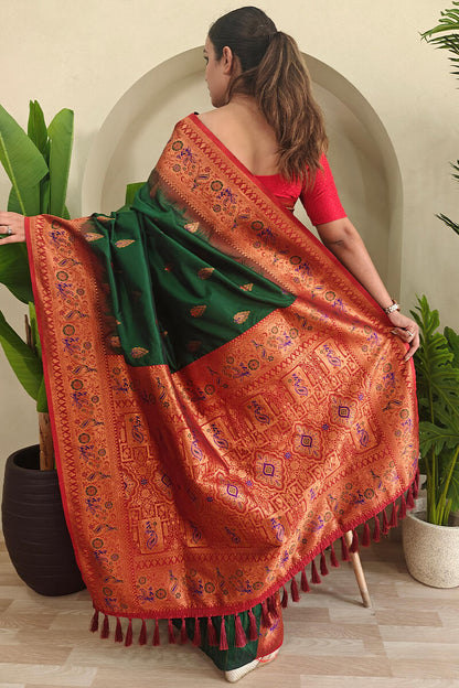Tempting Dark Green Soft Banarasi Silk Saree With Staggering Blouse Piece