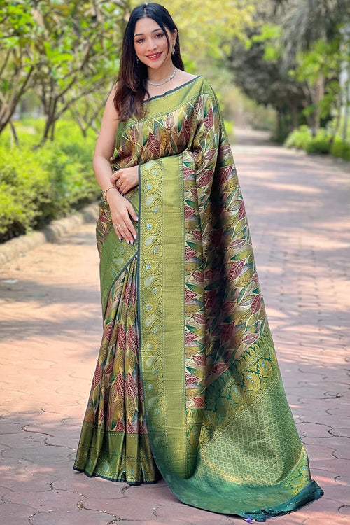 Load image into Gallery viewer, Invaluable Green Kanjivaram Silk Saree With Intricate Blouse Piece
