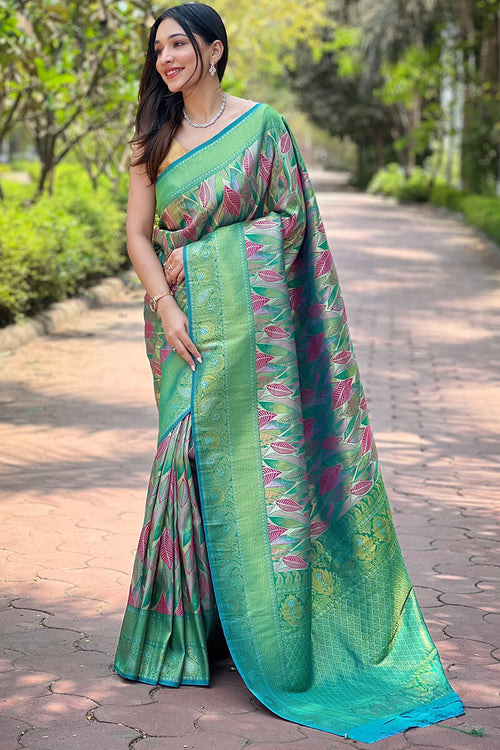 Load image into Gallery viewer, Twirling Sea Green Kanjivaram Silk Saree With Super Classy Blouse Piece
