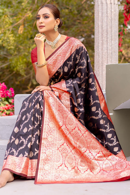 Load image into Gallery viewer, Desirable Black Soft Banarasi Silk Saree With Mesmeric Blouse Piece
