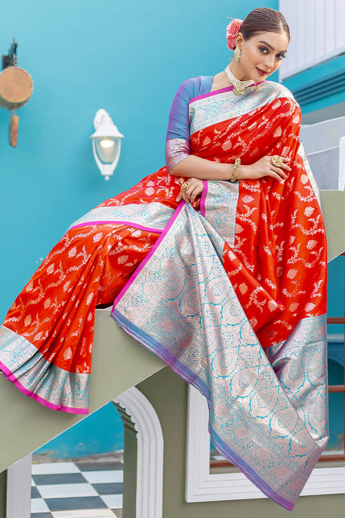 Load image into Gallery viewer, Invaluable Red Soft Banarasi Silk Saree With Demanding Blouse Piece
