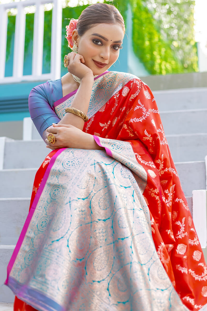 Invaluable Red Soft Banarasi Silk Saree With Demanding Blouse Piece