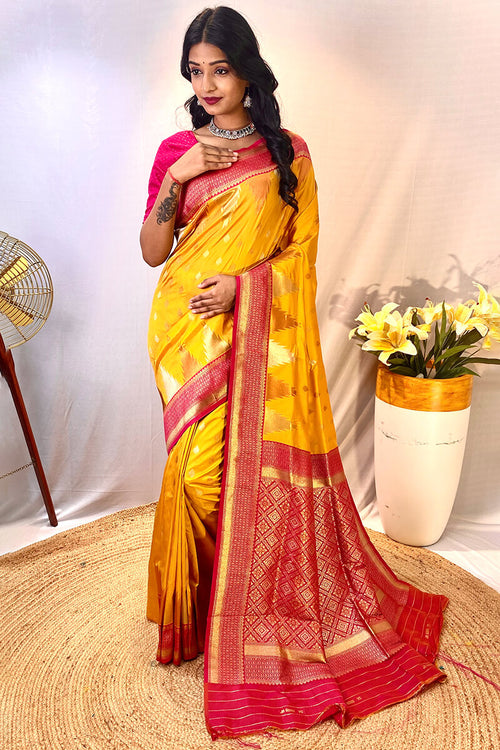 Load image into Gallery viewer, Precious Yellow Soft Banarasi Silk Saree With Elegant Blouse Piece
