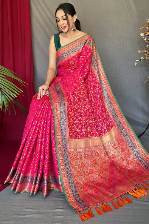 Load image into Gallery viewer, Desirable Dark Pink Paithani Silk Saree With Inspiring Blouse Piece
