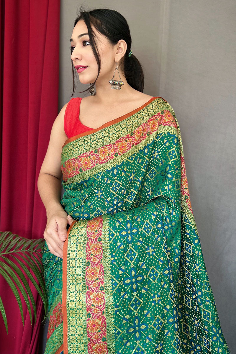 Wonderful Green Paithani Silk Saree With Blooming Blouse Piece