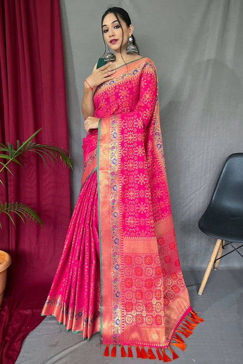 Load image into Gallery viewer, Admirable Dark Pink Paithani Silk Saree With Nemesis Blouse Piece
