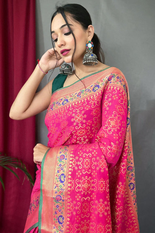 Load image into Gallery viewer, Admirable Dark Pink Paithani Silk Saree With Nemesis Blouse Piece
