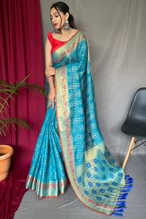 Load image into Gallery viewer, Brood Firozi Paithani Silk Saree With Magnetic Blouse Piece
