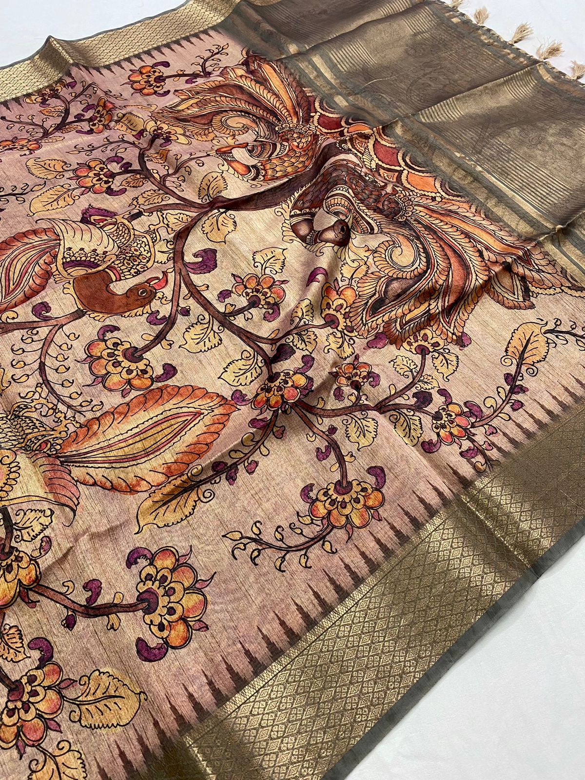 Groovy Brown Kalamkari Printed Saree With Girlish Blouse Piece