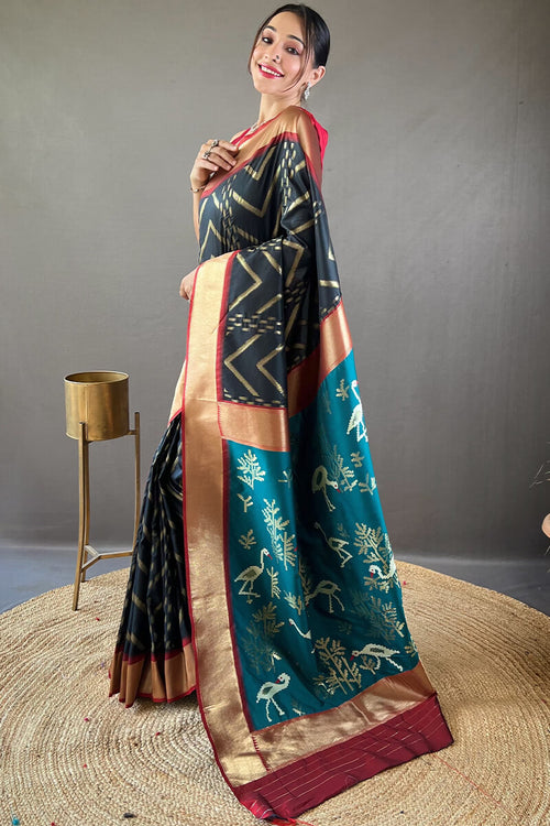 Load image into Gallery viewer, Glowing Black Soft Banarasi Silk Saree With Tempting Blouse Piece
