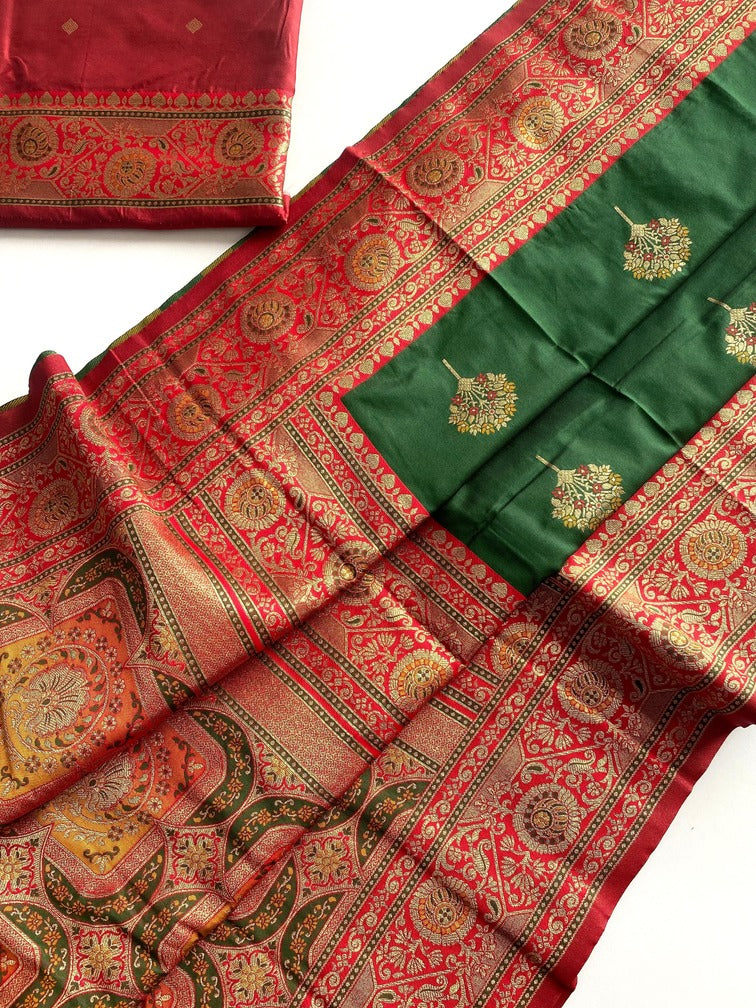 Surpassing Dark Green Soft Banarasi Silk Saree With Ravishing Blouse Piece