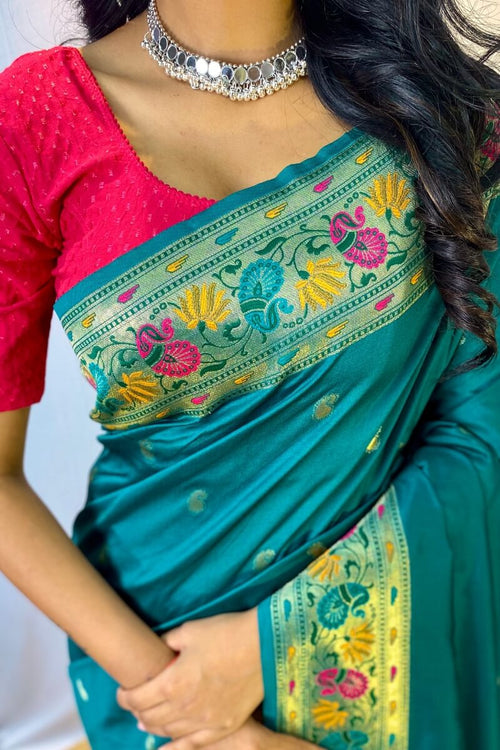 Load image into Gallery viewer, Ethereal Rama Paithani Silk Saree With Nebula Blouse Piece
