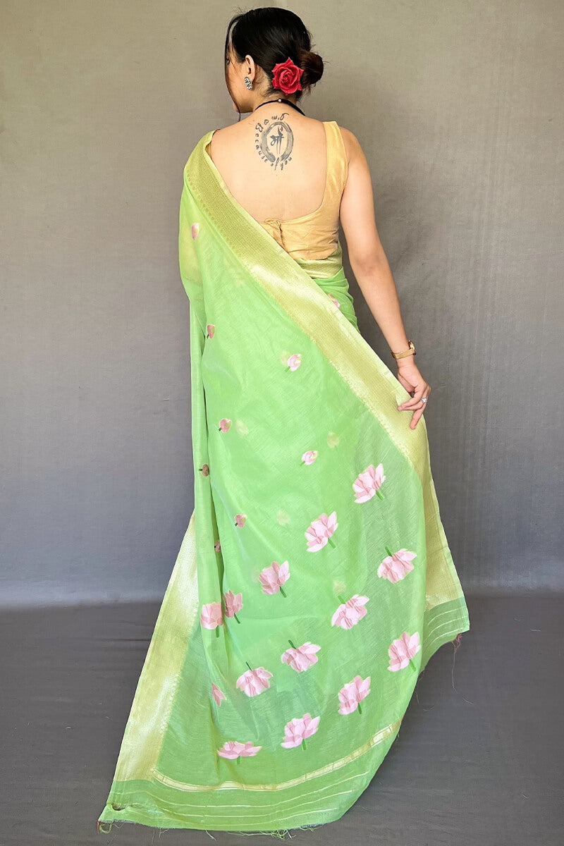 Breathtaking Perrot Digital Printed Cotton Silk Saree With Captivating Blouse Piece