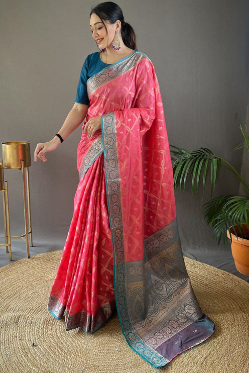 Load image into Gallery viewer, Inspiring Pink Soft Banarasi Silk Saree With Angelic Blouse Piece
