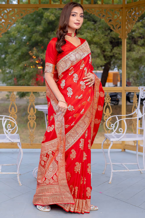 Load image into Gallery viewer, Enchanting Red Soft Banarasi Silk Saree With Imaginative Blouse Piece
