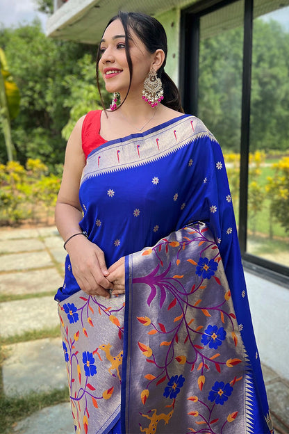 Panoply Royal Blue Paithani Silk Saree With Embrocation Blouse Piece