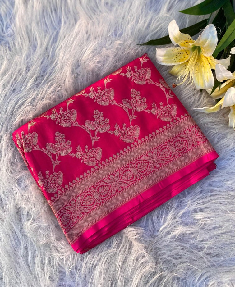 Pretty Dark Pink Soft Banarasi Silk Saree With Skinny Blouse Piece