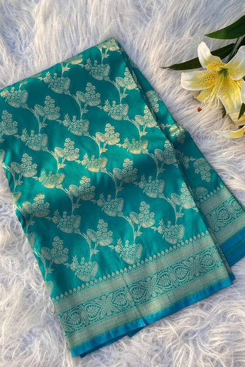 Load image into Gallery viewer, Girlish Rama Soft Banarasi Silk Saree With Blooming Blouse Piece
