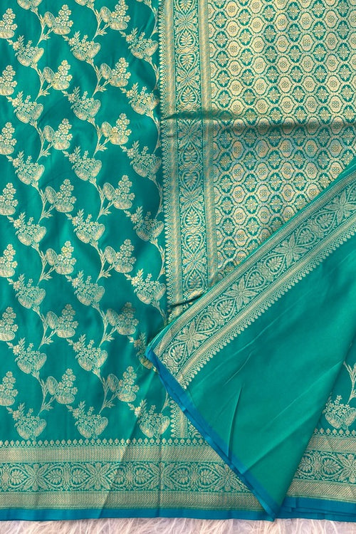 Load image into Gallery viewer, Girlish Rama Soft Banarasi Silk Saree With Blooming Blouse Piece
