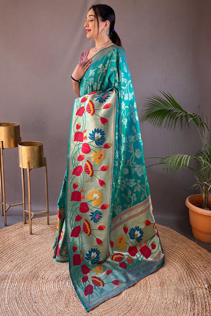 Girlish Rama Paithani Silk Saree With Surpassing Blouse Piece