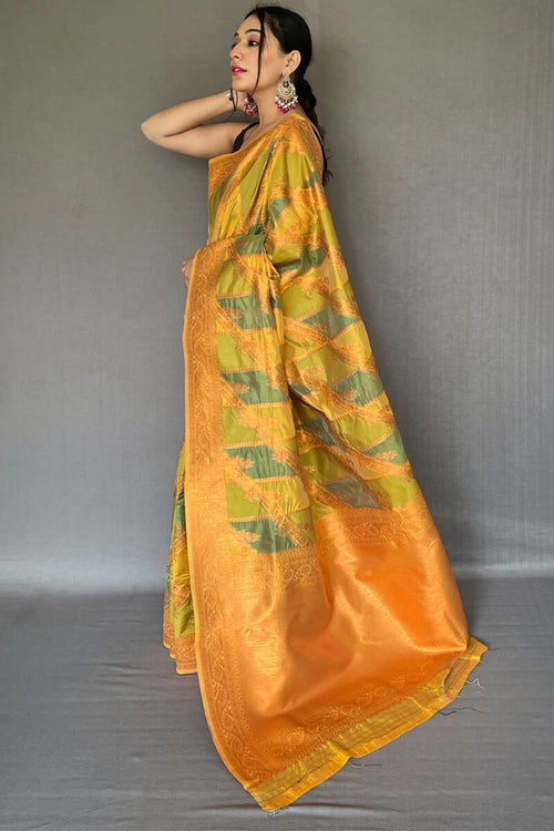 Load image into Gallery viewer, Ideal Green Soft Banarasi Silk Saree With Embrocation Blouse Piece
