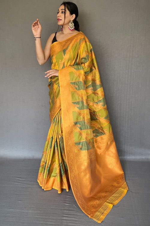 Load image into Gallery viewer, Ideal Green Soft Banarasi Silk Saree With Embrocation Blouse Piece
