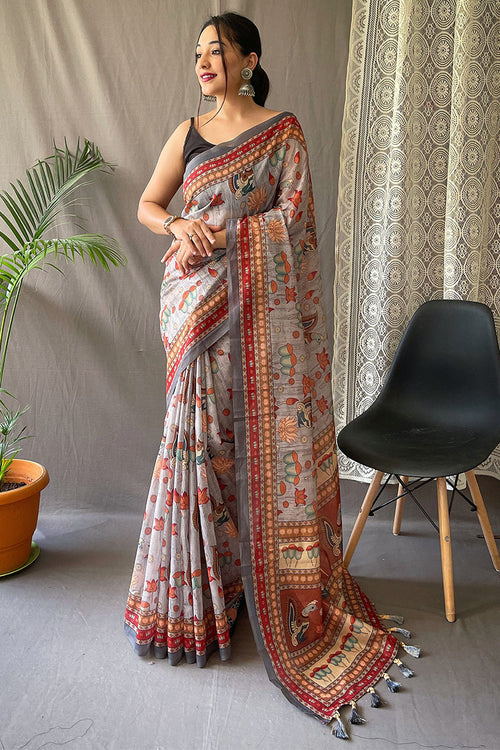 Load image into Gallery viewer, Fairytale Grey Kalamkari Printed Saree With Adorable Blouse Piece
