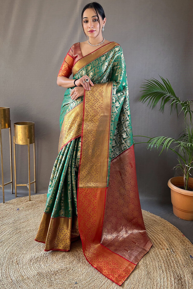 Invaluable Dark Green Kanjivaram Silk Saree With Demanding Blouse Piece