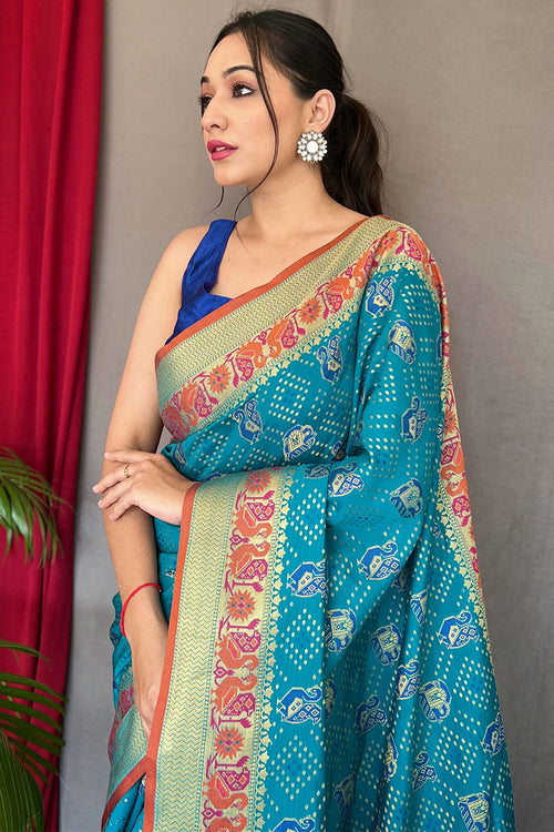 Load image into Gallery viewer, Gossamer Firozi Patola Silk Saree with Magnificat Blouse Piece
