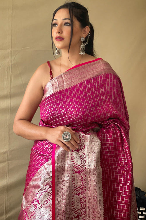 Load image into Gallery viewer, Entrancing Dark Pink Soft Banarasi Silk Saree With Glorious Blouse Piece
