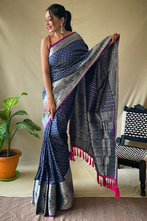 Load image into Gallery viewer, Engaging Navy Blue Soft Banarasi Silk Saree With Enchanting Blouse Piece
