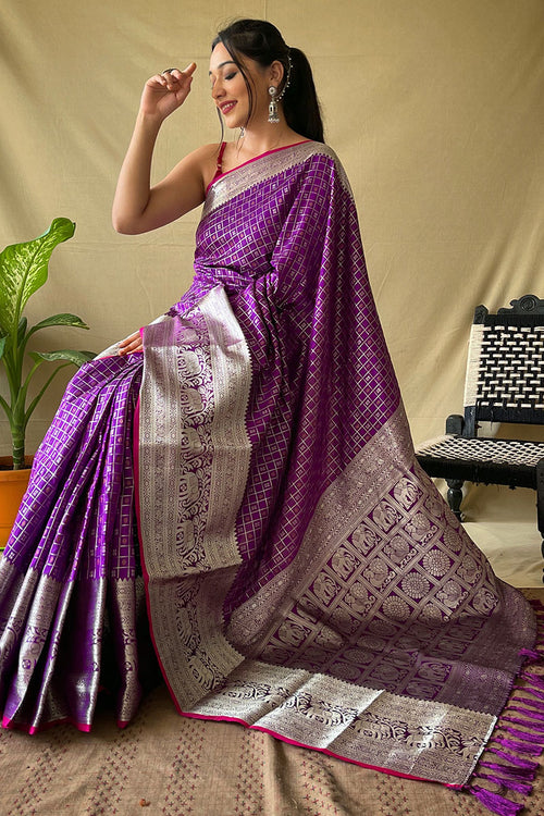 Load image into Gallery viewer, Tempting Purple Soft Banarasi Silk Saree With Engaging Blouse Piece
