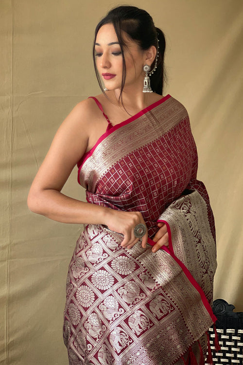 Load image into Gallery viewer, Effervescent Wine Soft Banarasi Silk Saree With Cynosure Blouse Piece
