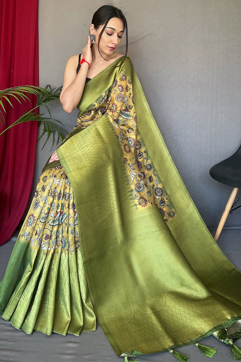 Rhapsodic Green Kalamkari Printed Saree With Lustrous Blouse Piece