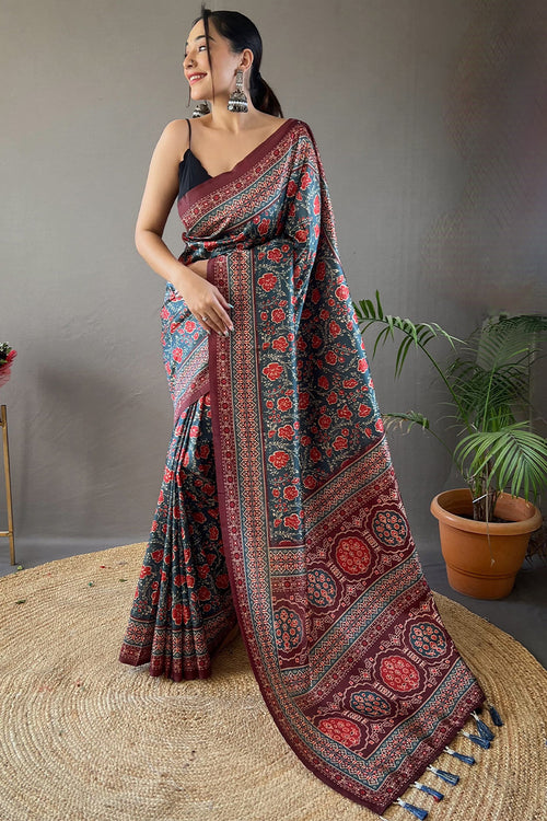 Load image into Gallery viewer, Lissome Rama Digital Printed Soft Silk Saree With Denouement Blouse Piece
