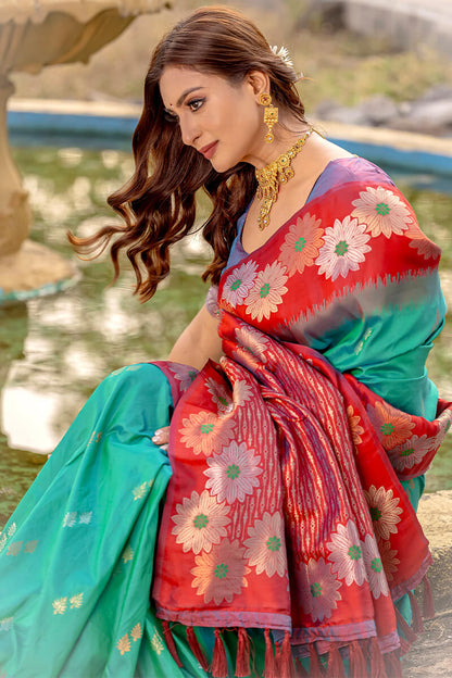 Supernal Rama Soft Banarasi Silk Saree With Luxuriant Blouse Piece