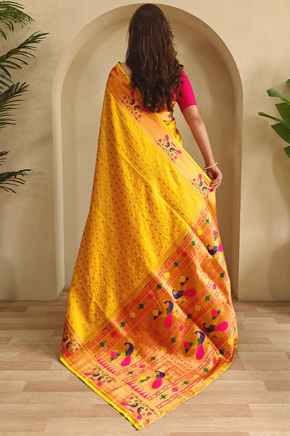 Beauteous Yellow Paithani Silk Saree With Lagniappe Blouse Piece