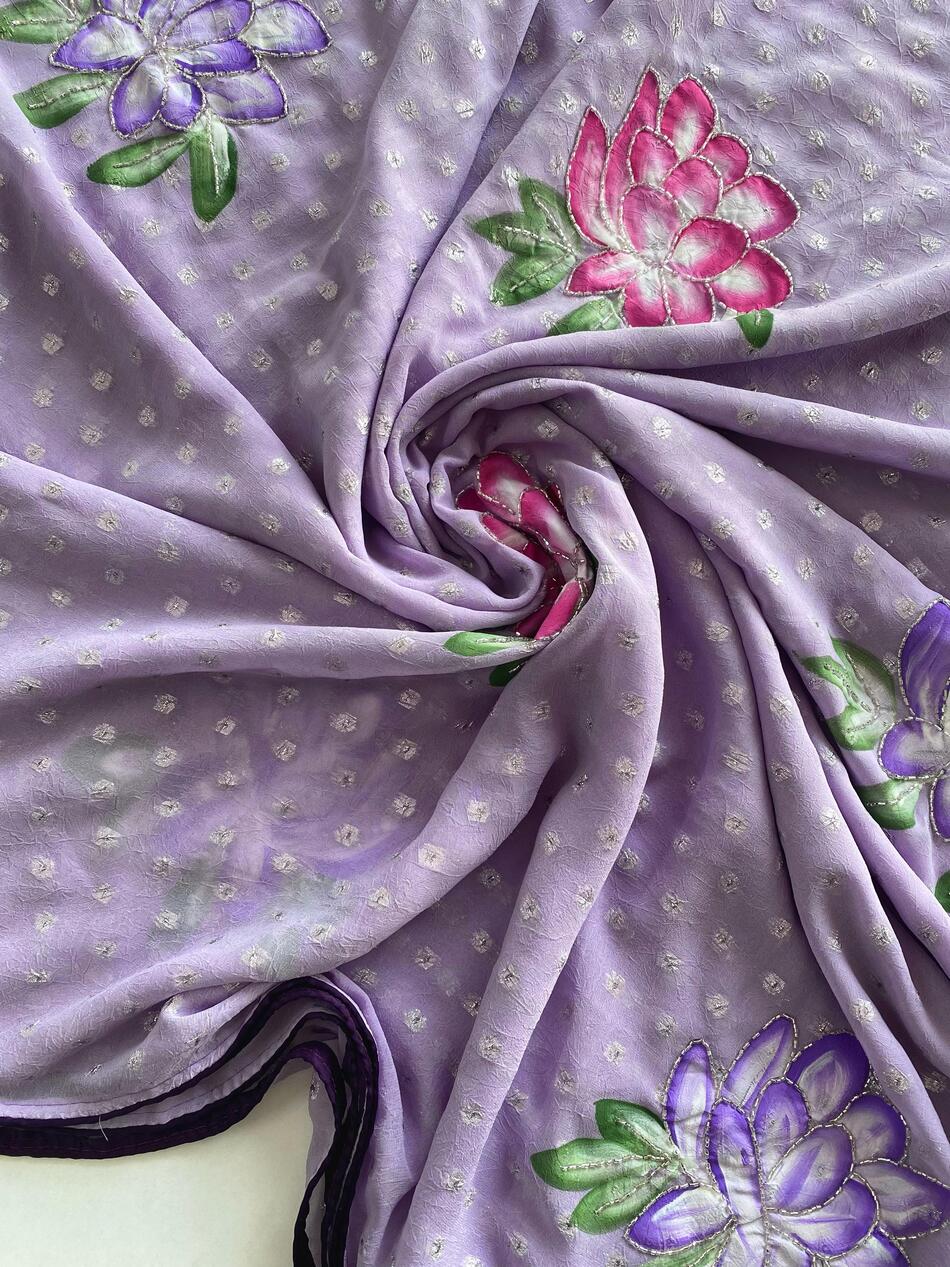 Amiable Lavender Handwork Crush Chiffon Silk Saree With Incomparable Blouse Piece