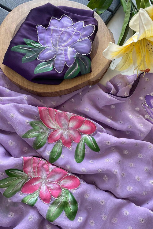 Load image into Gallery viewer, Amiable Lavender Handwork Crush Chiffon Silk Saree With Incomparable Blouse Piece
