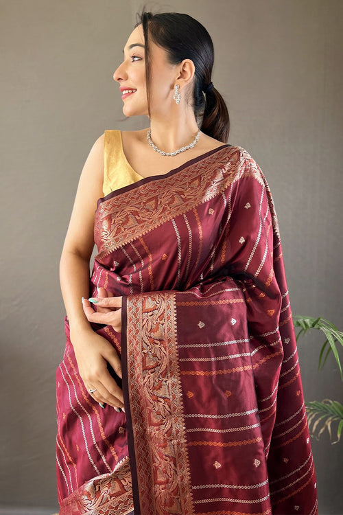 Load image into Gallery viewer, Imbrication Maroon Soft Banarasi Silk Saree With Ebullience Blouse Piece
