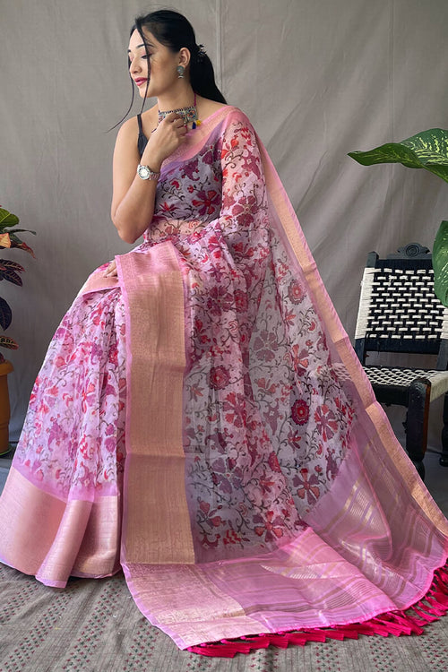 Load image into Gallery viewer, Supernal Pink Kalamkari Printed Saree With Exquisite Blouse Piece
