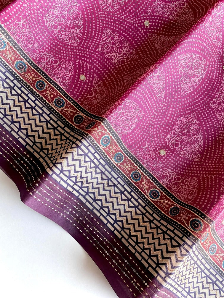 Elaborate Dark Pink Digital Printed Soft Silk Saree With Luxuriant Blouse Piece