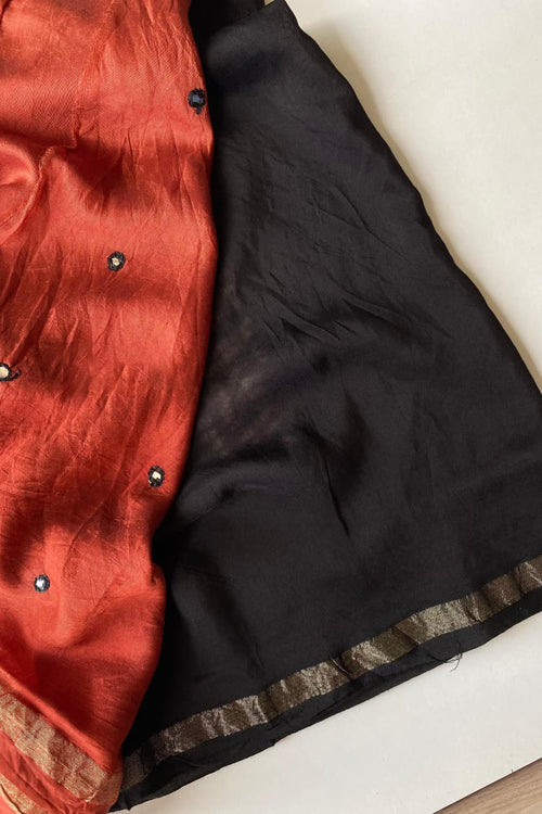 Load image into Gallery viewer, Prominent Black Bandhej Printed Cotton Silk Saree With Improbable Blouse Piece
